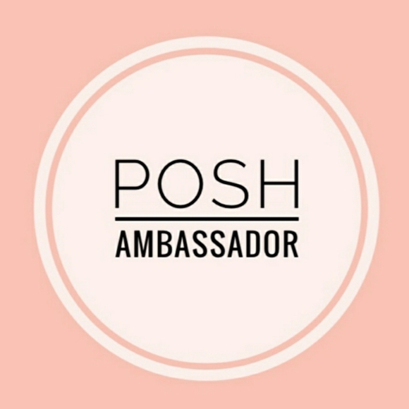 Meet your Posher! - Picture 2 of 8